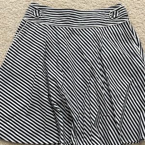 Context Gray and White Striped Skirt -Size 6